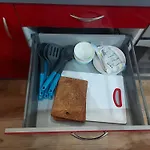 Flat In - Perfect Location Апартаменты *