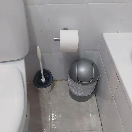 Flat In - Perfect Location * ארסיפה