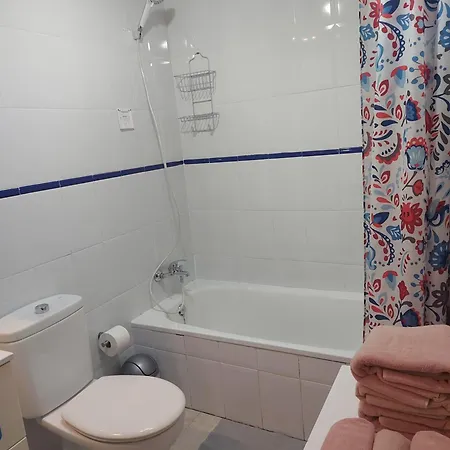 Flat In - Perfect Location דירה ארסיפה