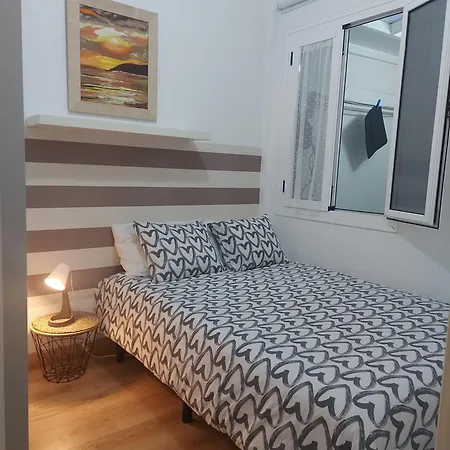 Flat In - Perfect Location ארסיפה