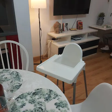 Flat In - Perfect Location شقة أرّاثيفي