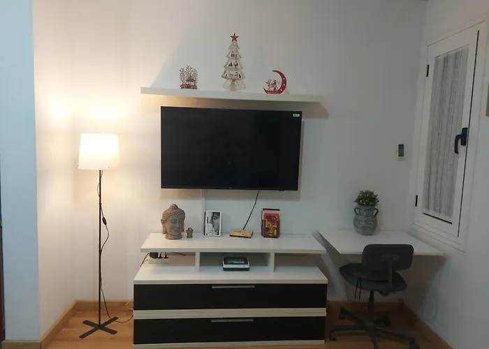 Flat In - Perfect Location * アレシフェ