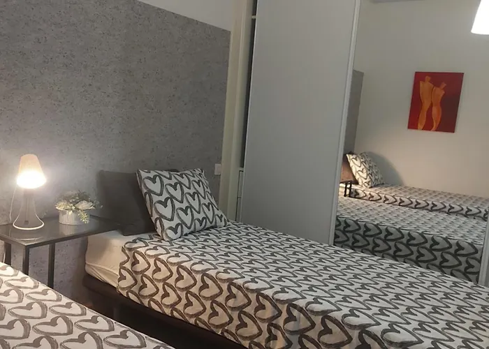 Flat In - Perfect Location